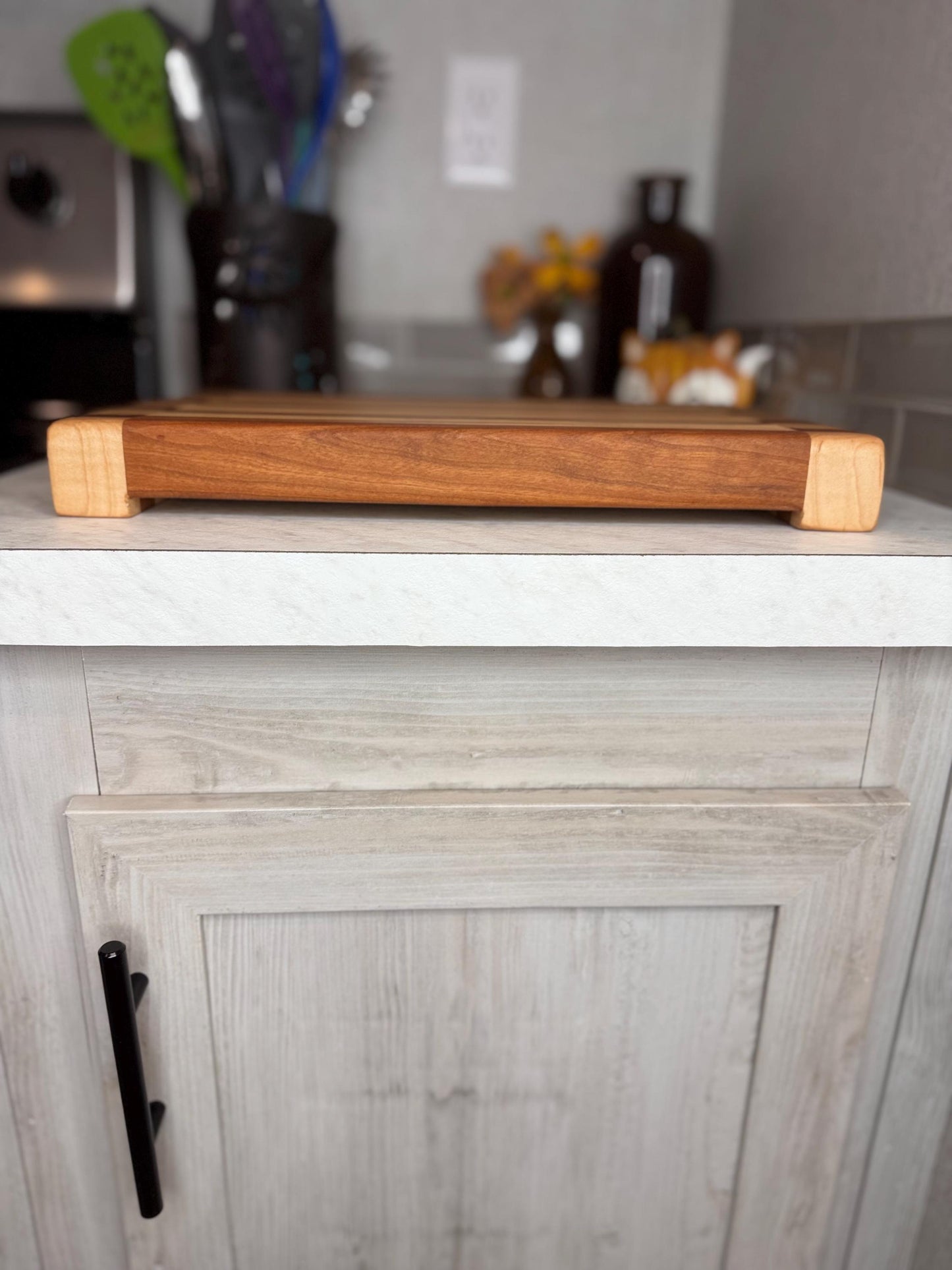 Maple/Cherry Cutting Board